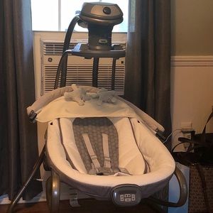Graco Baby Swing